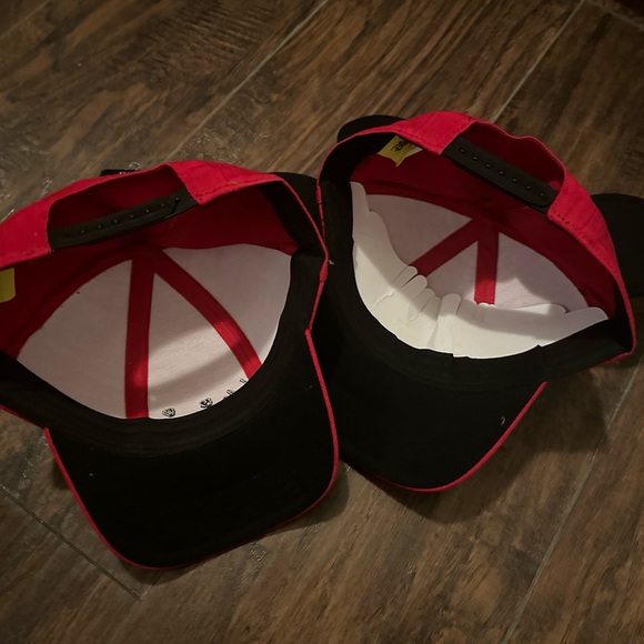 (2) Two New with tags Minnie caps youth bundle - Picture 2 of 4